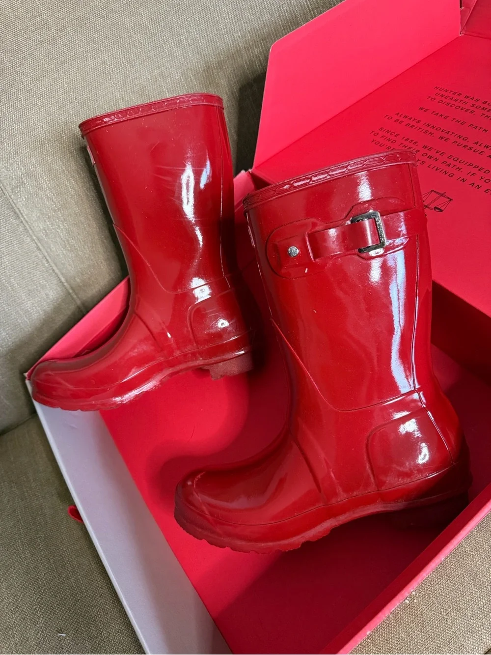 Hunter Original Short Gloss Red Rain Boots Women's Size 8 Waterproof Box